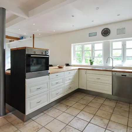 Janna - 2km From The Sea By Interhome *