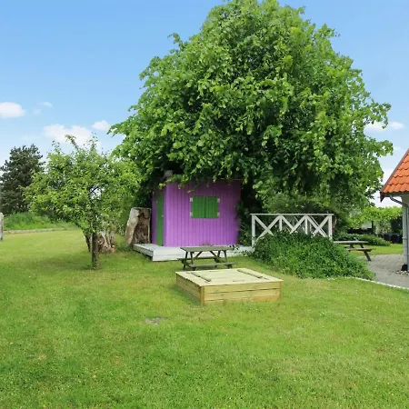 Vakantiehuis Janna - 2km From The Sea By Interhome