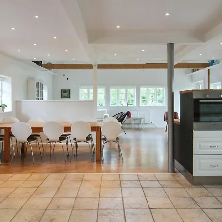 Janna - 2km From The Sea By Interhome Vakantiehuis