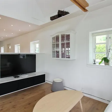 Janna - 2km From The Sea By Interhome *