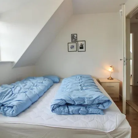 Janna - 2km From The Sea By Interhome